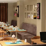 Park By Clover Hotel 3*