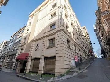 Park By Clover Hotel