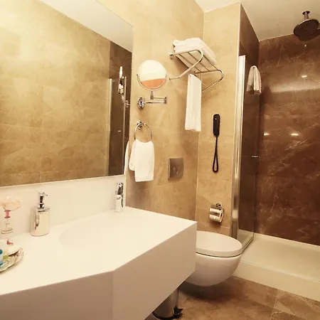 Park By Clover Hotell 3*