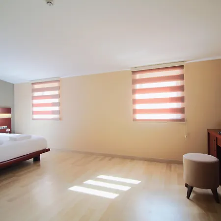Park By Clover Hotell 3*