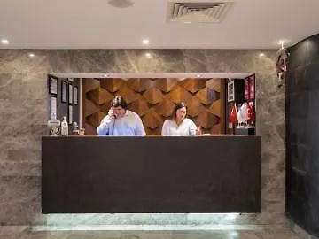 Hotell Park By Clover 3*