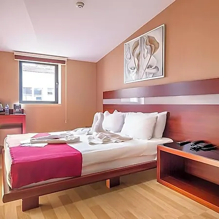 Hotel Park By Clover Istanbul