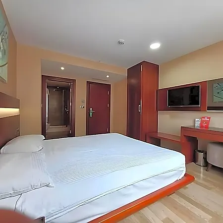 Park By Clover Hotel 3*