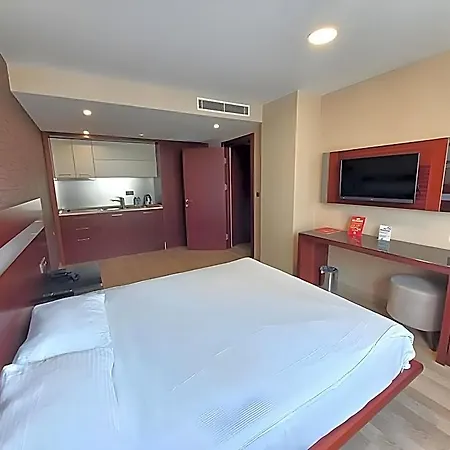 Hotel Park By Clover 3*