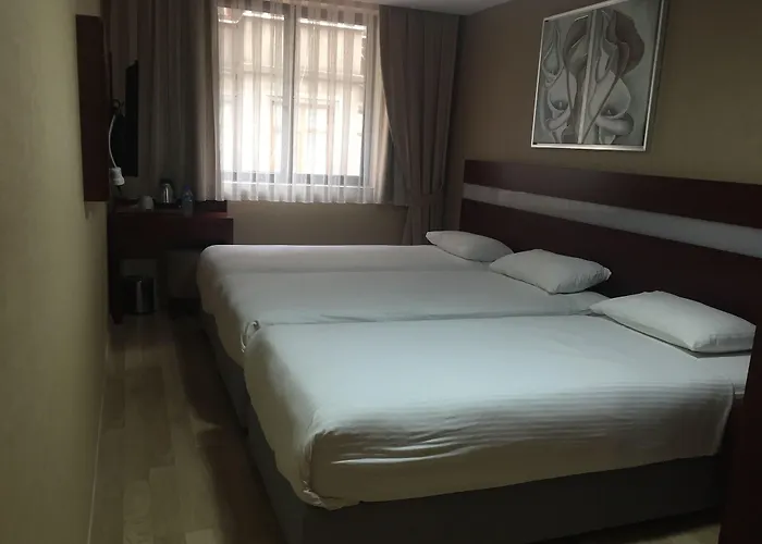 Hotel Park By Clover