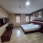 Hotel Park By Clover 3*