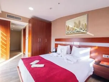 Park By Clover ホテル